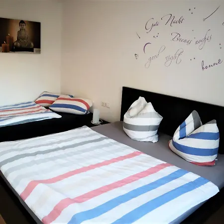 Am Clara Park Apartment